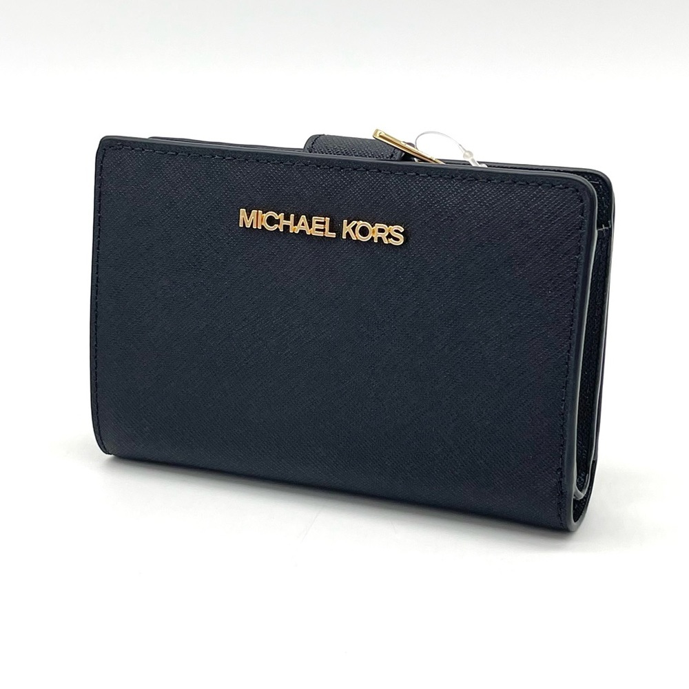 Michael Kors Medium Bifold Zip Corner Wallet